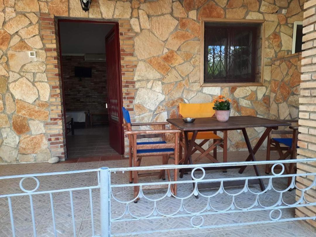 Artemis Vassilikos Aparthotel Vasilikí Buitenkant foto